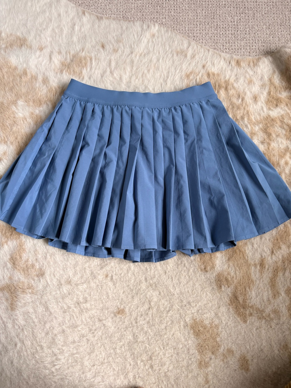 lululemon athletica Pleated Sky Blue Skort
